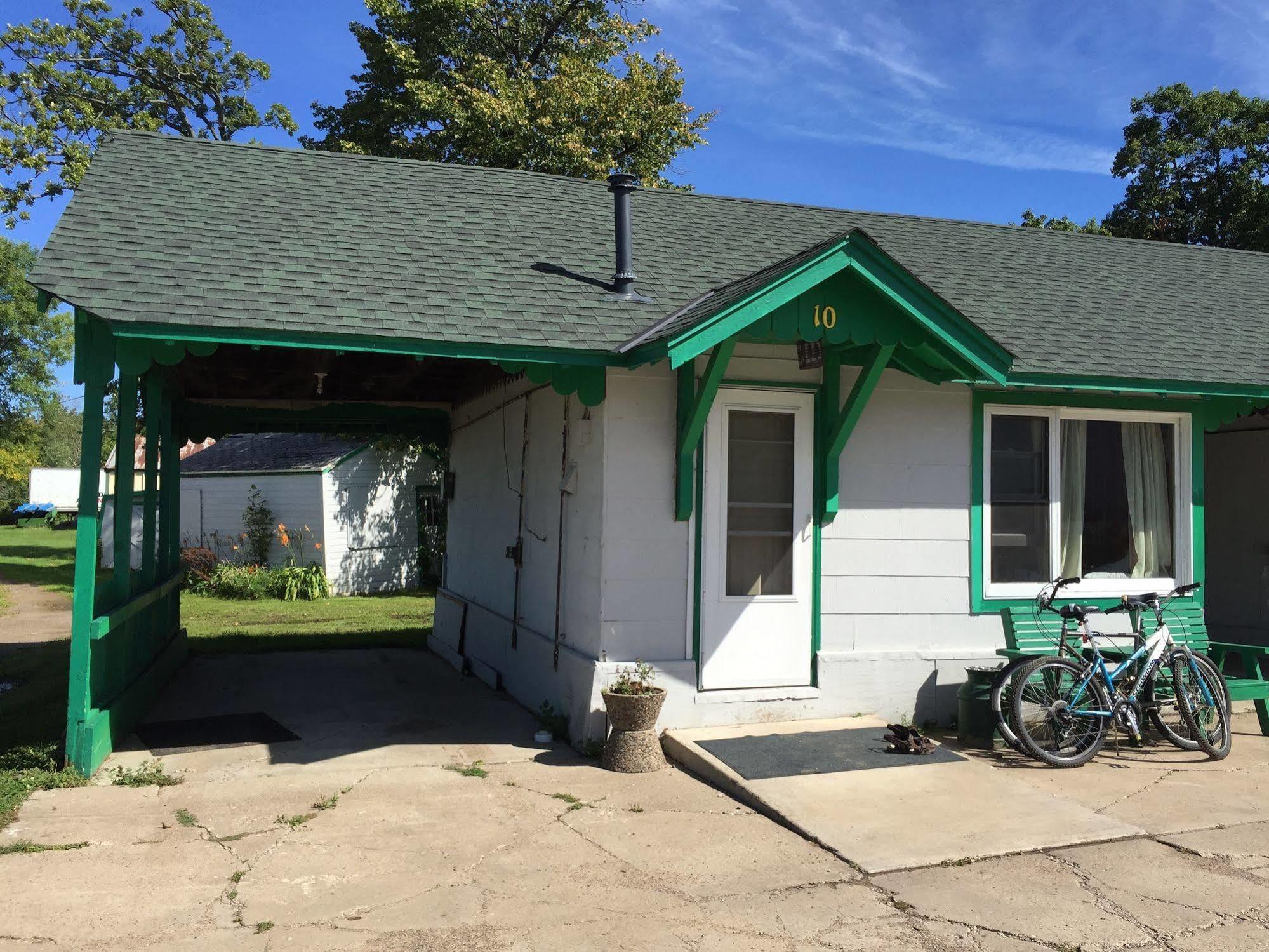 Twin Pines Resort Garrison Екстер'єр фото